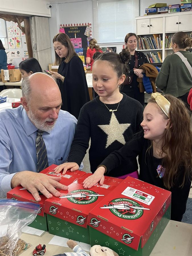 Shoebox Packing